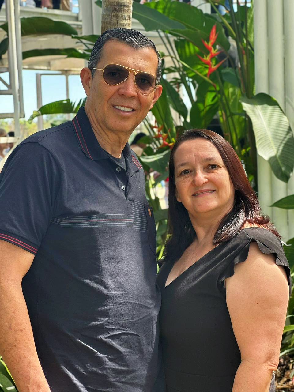 Pastor Cláudio Gama e sua esposa